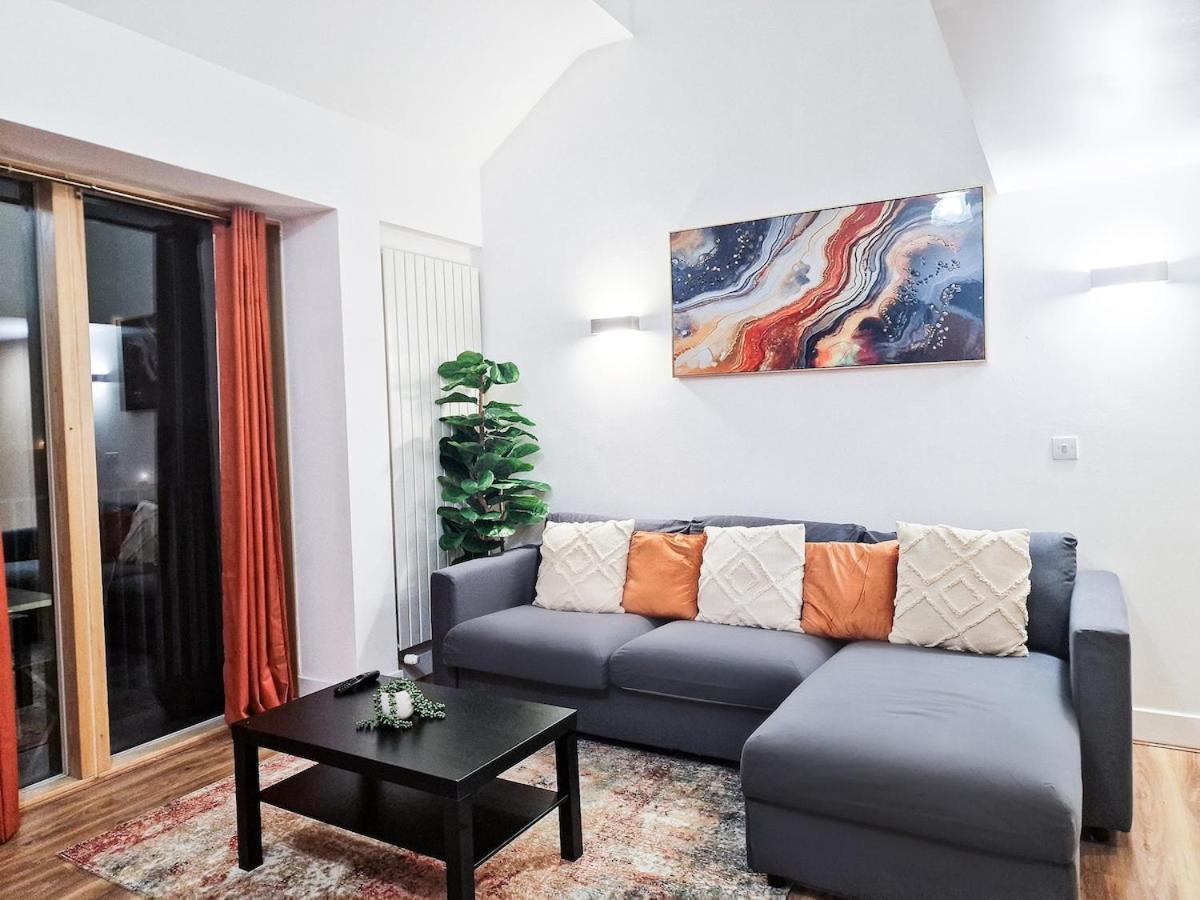 Luxury Waterfront Property With Free Parking Coventry Ngoại thất bức ảnh